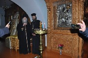 Архимандрит Василий и иерей Ангелос в Толгском храме монастыря.