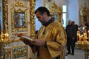 Божественная литургия. Апостол читает Клементьев Сергей Львович - директор воскресной школы при монастыре.