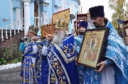 Крестный ход в день праздника Покрова.