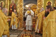 Божественную литургию в Свято-Троиком мужском монастыре возглавляет епископ алатырский и Порецкий Преосвященнейший Феодор.