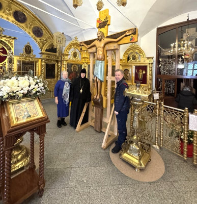 Копия Годеновского Креста прибывает в Свято-Троицкий мужской монастырь