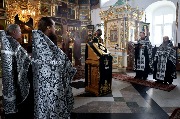игумен Тихон (Першев) и иеромонах Елисей (Диняков) сослужили с монастырской братией