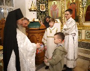 Традиционно утешительные подарки детям