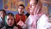 На клиросе воспитанники школы